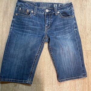 MISS ME BERMUDA JEAN SHORTS SIZE 29